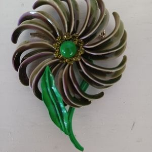 Vintage green enamel and Rhinestone brooch